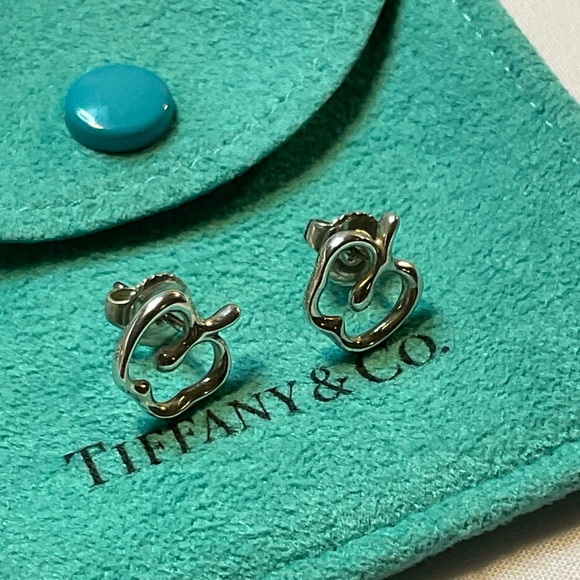Tiffany & Co. Elsa Peretti Stencil Apple Stud Earrings - Picture 8 of 10